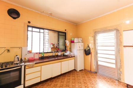 Casa à venda com 230m², 4 quartos e 3 vagas Casa à venda com 230m², 4 quartos e 3 vagasCozinha