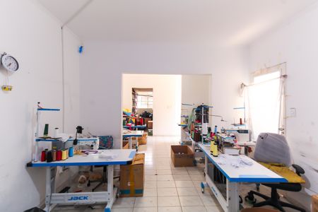 Casa à venda com 230m², 4 quartos e 3 vagas Casa à venda com 230m², 4 quartos e 3 vagasSala - Casa 2