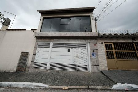 Casa para alugar com 120m², 2 quartos e 1 vagaFachada