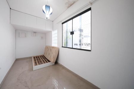 Casa para alugar com 120m², 2 quartos e 1 vagaQuarto