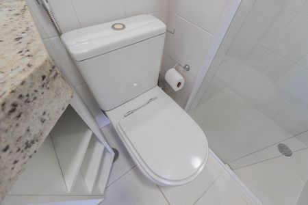 Apartamento à venda com 54m², 2 quartos e 2 vagas Apartamento à venda com 54m², 2 quartos e 2 vagasBanheiro