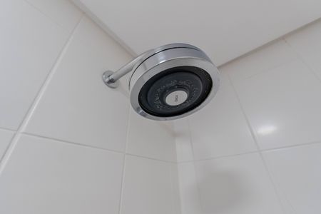 Apartamento à venda com 54m², 2 quartos e 2 vagas Apartamento à venda com 54m², 2 quartos e 2 vagasBanheiro da Suíte 1