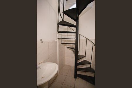 Casa para alugar com 70m², 2 quartos e sem vagaBANHEIRO