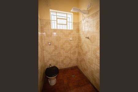 Casa para alugar com 70m², 2 quartos e sem vagaBANHEIRO