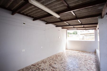 Casa para alugar com 70m², 2 quartos e sem vagaÁREA DE SERVIÇO