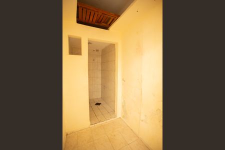 Casa para alugar com 70m², 2 quartos e sem vagaBANHEIRO DO QUINTAL