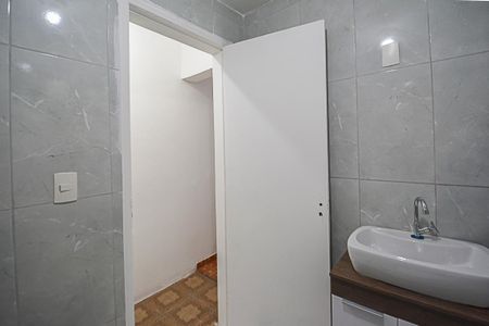 Casa à venda com 134m², 3 quartos e 2 vagas Casa à venda com 134m², 3 quartos e 2 vagasBanheiro 2