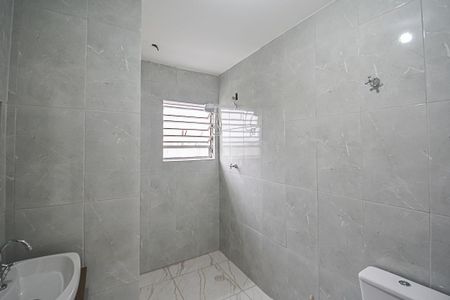 Casa à venda com 134m², 3 quartos e 2 vagas Casa à venda com 134m², 3 quartos e 2 vagasBanheiro