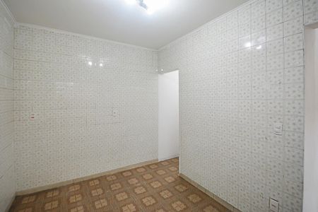 Casa à venda com 134m², 3 quartos e 2 vagas Casa à venda com 134m², 3 quartos e 2 vagasCozinha