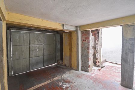 Casa à venda com 134m², 3 quartos e 2 vagas Casa à venda com 134m², 3 quartos e 2 vagasGaragem