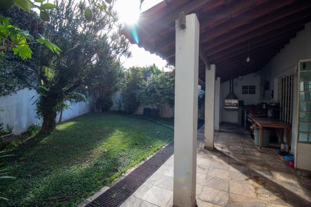 Casa à venda com 290m², 3 quartos e 2 vagasQuintal