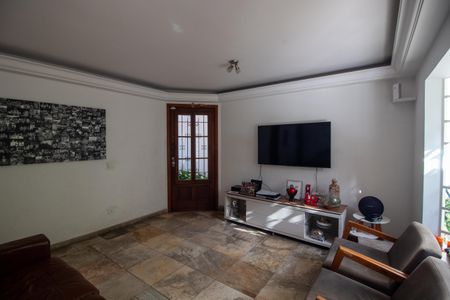 Casa à venda com 290m², 3 quartos e 2 vagasSala