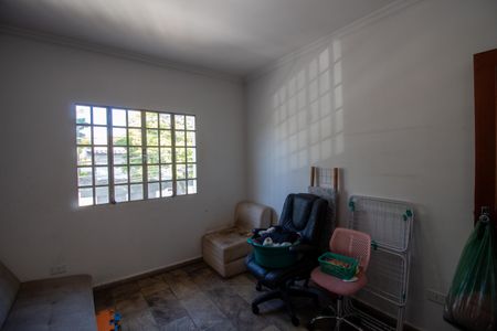 Casa à venda com 290m², 3 quartos e 2 vagasQuarto 3