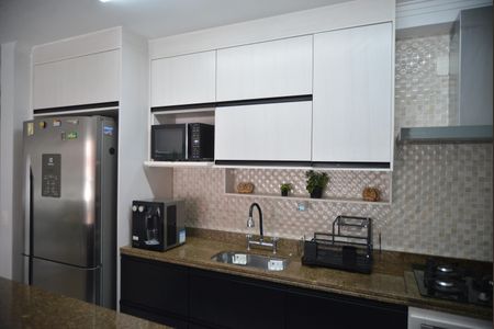 Apartamento à venda com 100m², 3 quartos e 2 vagasCozinha