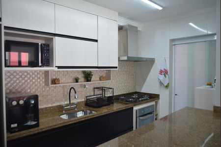 Apartamento à venda com 100m², 3 quartos e 2 vagasCozinha