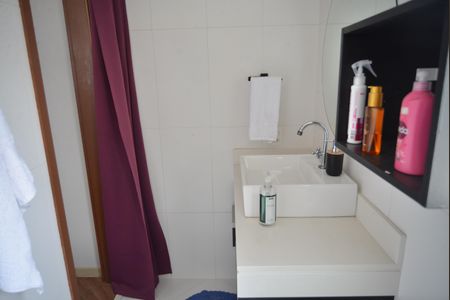 Apartamento à venda com 100m², 3 quartos e 2 vagasBanheiro da Suíte