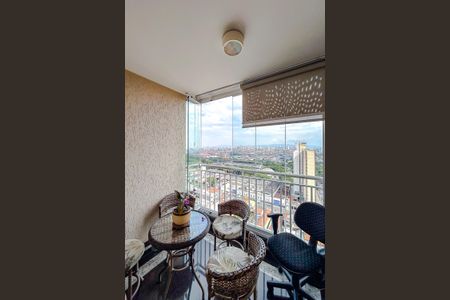 Apartamento para alugar com 73m², 1 quarto e 2 vagasVaranda