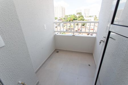 Apartamento à venda com 28m², 2 quartos e sem vaga Apartamento à venda com 28m², 2 quartos e sem vagaVaranda