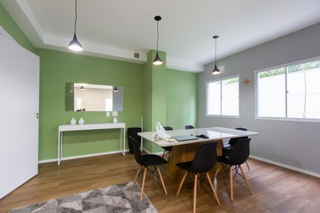 Apartamento à venda com 28m², 2 quartos e sem vaga Apartamento à venda com 28m², 2 quartos e sem vagaEspaço Launge