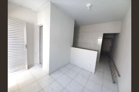 Sala de casa para alugar com 1 quarto, 55m² em Vila Jockei Clube, São Vicente