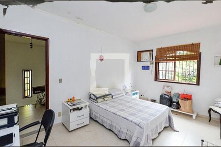 Casa à venda com 3 quartos, 196m² em Itaipu, Niterói