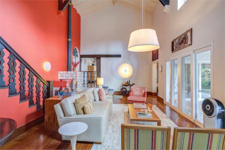 Casa de Condomínio à venda com 3 quartos, 470m² em Chácara das Paineiras, São Paulo