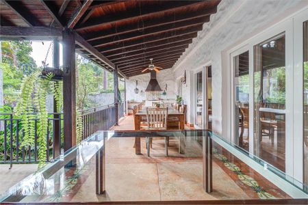 Casa de Condomínio à venda com 3 quartos, 470m² em Chácara das Paineiras, São Paulo