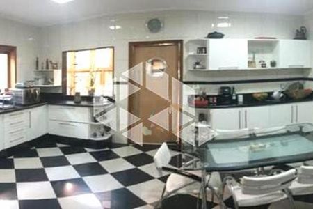 Casa à venda com 3 quartos, 430m² em Conjunto Residencial Santa Terezinha, São Paulo