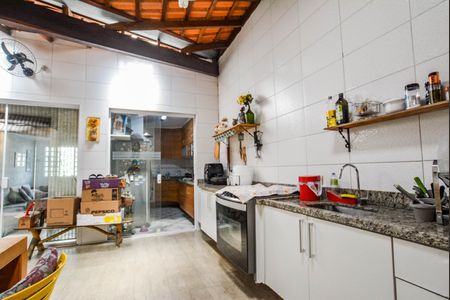 Casa de condomínio à venda com 126m², 3 quartos e 2 vagas Casa de condomínio à venda com 126m², 3 quartos e 2 vagasCozinha 2