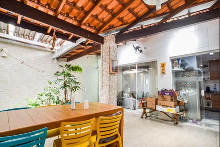 Casa de condomínio à venda com 126m², 3 quartos e 2 vagas Casa de condomínio à venda com 126m², 3 quartos e 2 vagasCozinha 2