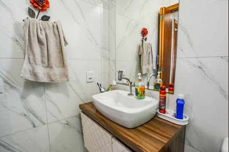 Casa de condomínio à venda com 126m², 3 quartos e 2 vagas Casa de condomínio à venda com 126m², 3 quartos e 2 vagasBanheiro Social