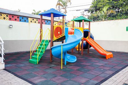 Casa de condomínio à venda com 126m², 3 quartos e 2 vagas Casa de condomínio à venda com 126m², 3 quartos e 2 vagasÁrea comum - Playground