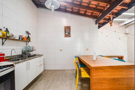 Casa de condomínio à venda com 126m², 3 quartos e 2 vagas Casa de condomínio à venda com 126m², 3 quartos e 2 vagasCozinha 2
