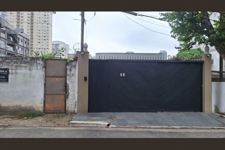Studio para alugar com 30m², 1 quarto e sem vaga Studio para alugar com 30m², 1 quarto e sem vagaFachada