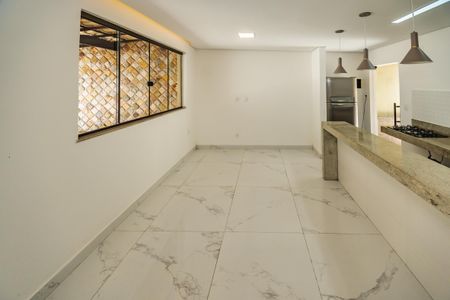 Casa à venda com 2 quartos, 150m² em Jd Bela Vista, Vespasiano