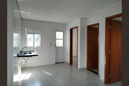 Apartamento à venda com 38m², 2 quartos e 1 vaga Apartamento à venda com 38m², 2 quartos e 1 vagaSala com cozinha integrada