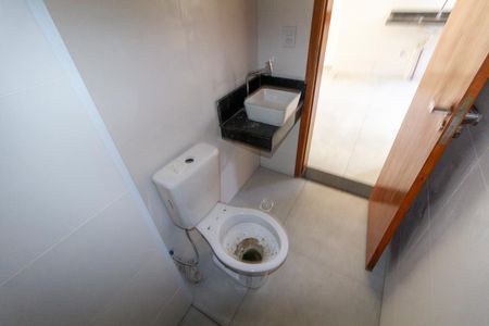 Apartamento à venda com 36m², 2 quartos e sem vaga Apartamento à venda com 36m², 2 quartos e sem vagaBanheiro