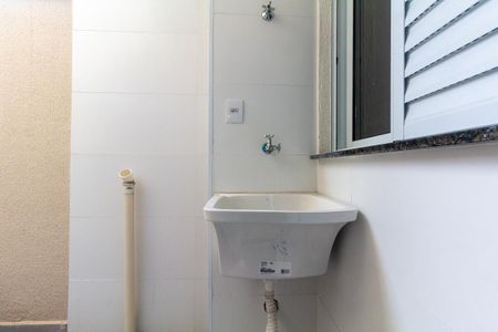 Apartamento à venda com 37m², 2 quartos e sem vaga Apartamento à venda com 37m², 2 quartos e sem vagaÁrea de Serviço