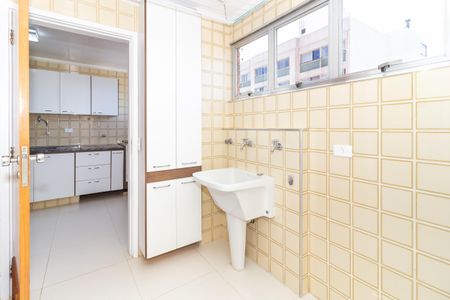 Apartamento para alugar com 120m², 3 quartos e 2 vagasÁrea de Serviço