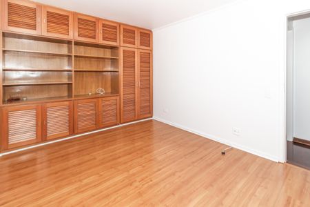 Apartamento para alugar com 120m², 3 quartos e 2 vagasQuarto 3