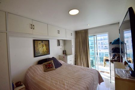 Suíte de apartamento à venda com 3 quartos, 200m² em Barra da Tijuca, Rio de Janeiro