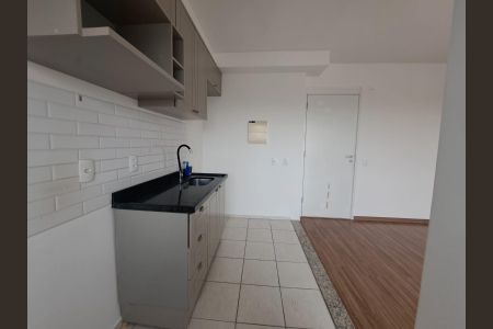 Cozinha de apartamento para alugar com 2 quartos, 47m² em Piratininga, Osasco