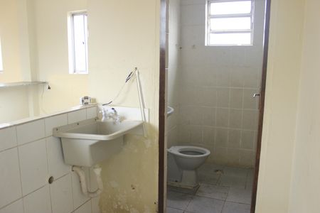 Banheiro  de apartamento para alugar com 2 quartos, 75m² em Jardim Baruch, Guarulhos