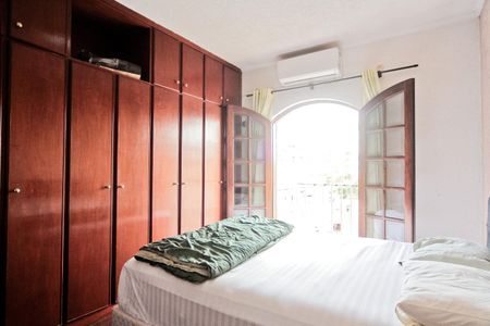 Casa para alugar com 650m², 3 quartos e 3 vagas Casa para alugar com 650m², 3 quartos e 3 vagasSuíte