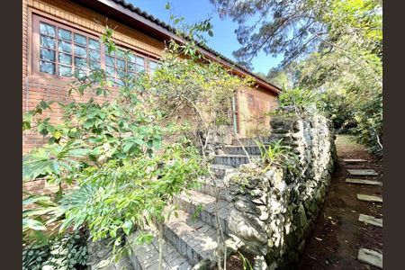 Casa para alugar com 923m², 5 quartos e 10 vagas