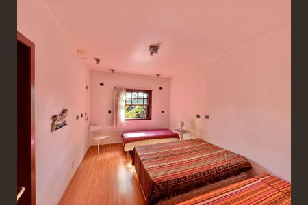 Casa para alugar com 923m², 5 quartos e 10 vagas