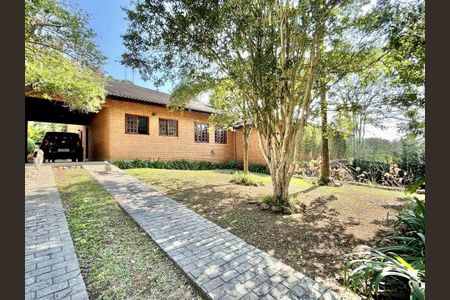 Casa para alugar com 923m², 5 quartos e 10 vagas