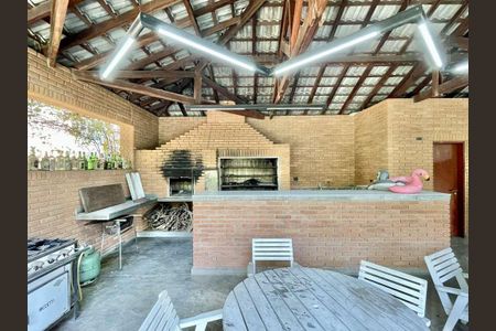 Casa para alugar com 923m², 5 quartos e 10 vagas