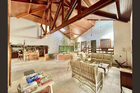 Casa para alugar com 923m², 5 quartos e 10 vagas