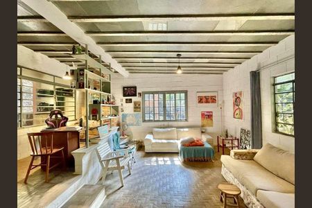 Casa para alugar com 923m², 5 quartos e 10 vagas